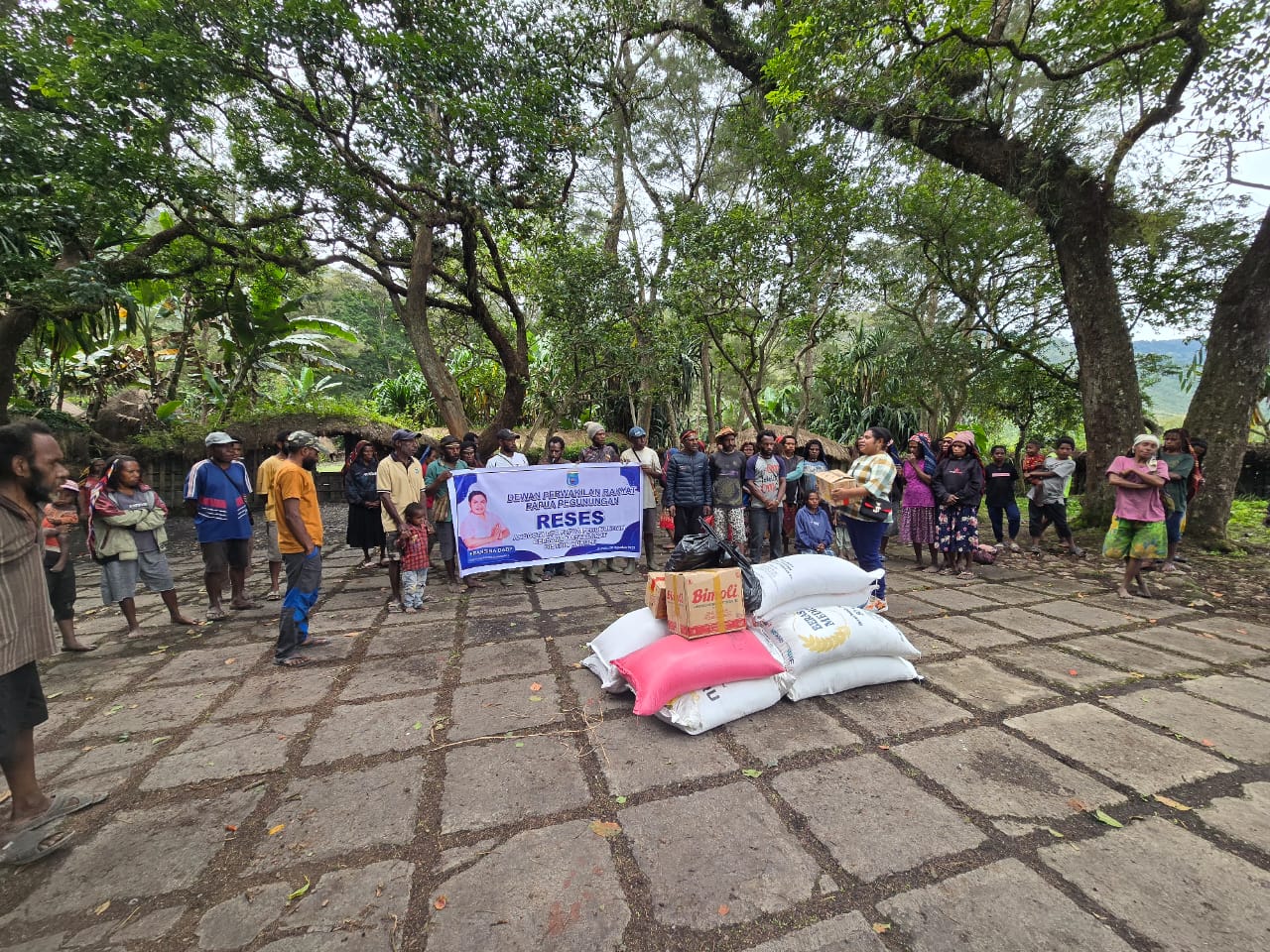 Reses di Kurulu, Aspirasi Warga Minta Pelestarian Wisata dan Adat Papua Pegunungan 6 WhatsApp Image 2025 07 30 at 17.53.23