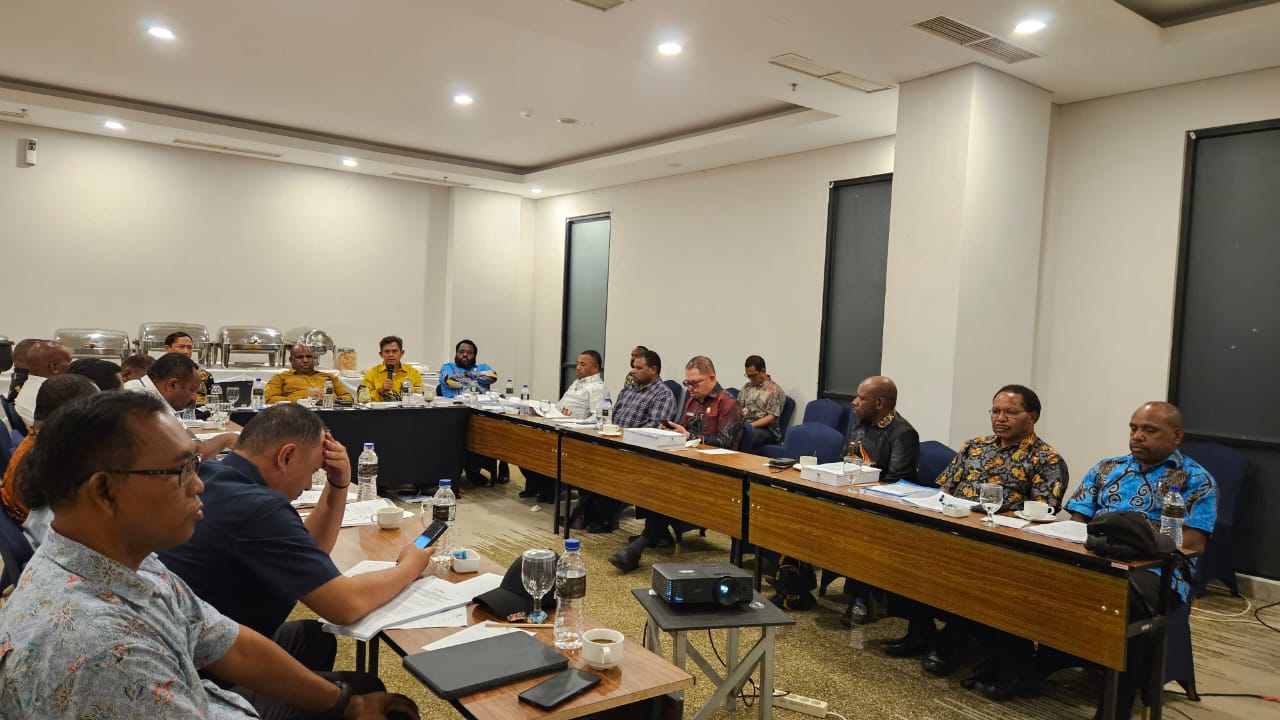 Pemkab Nduga Evaluasi APBD 2024 Bersama Pemprov Papua Pegunungan 7 WhatsApp Image 2025 09 23 at 23.04.26