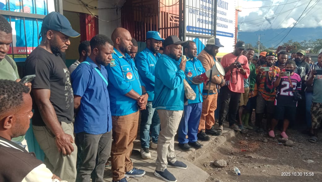 Dengan Semangat Persatuan, Kalvin Penggu Daftarkan Diri Pimpin KNPI 7 WhatsApp Image 2025 10 31 at 09.42.40